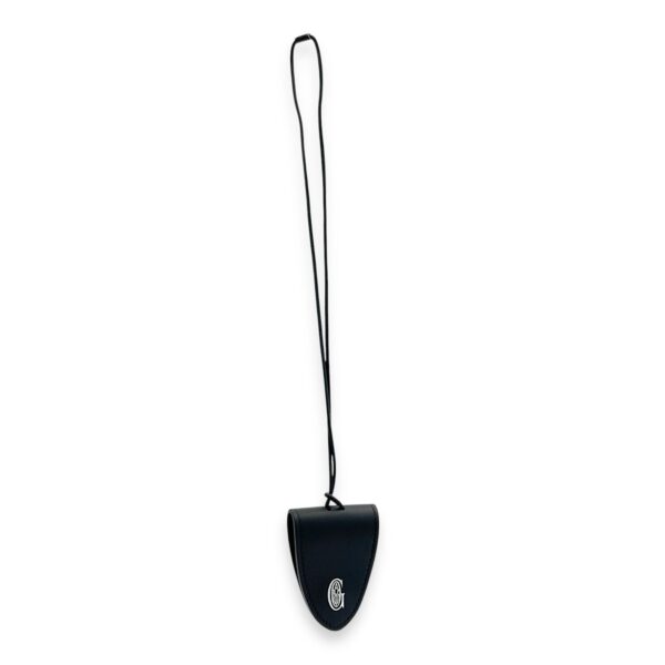 Universal Clip Black in Calfskin - Image 9