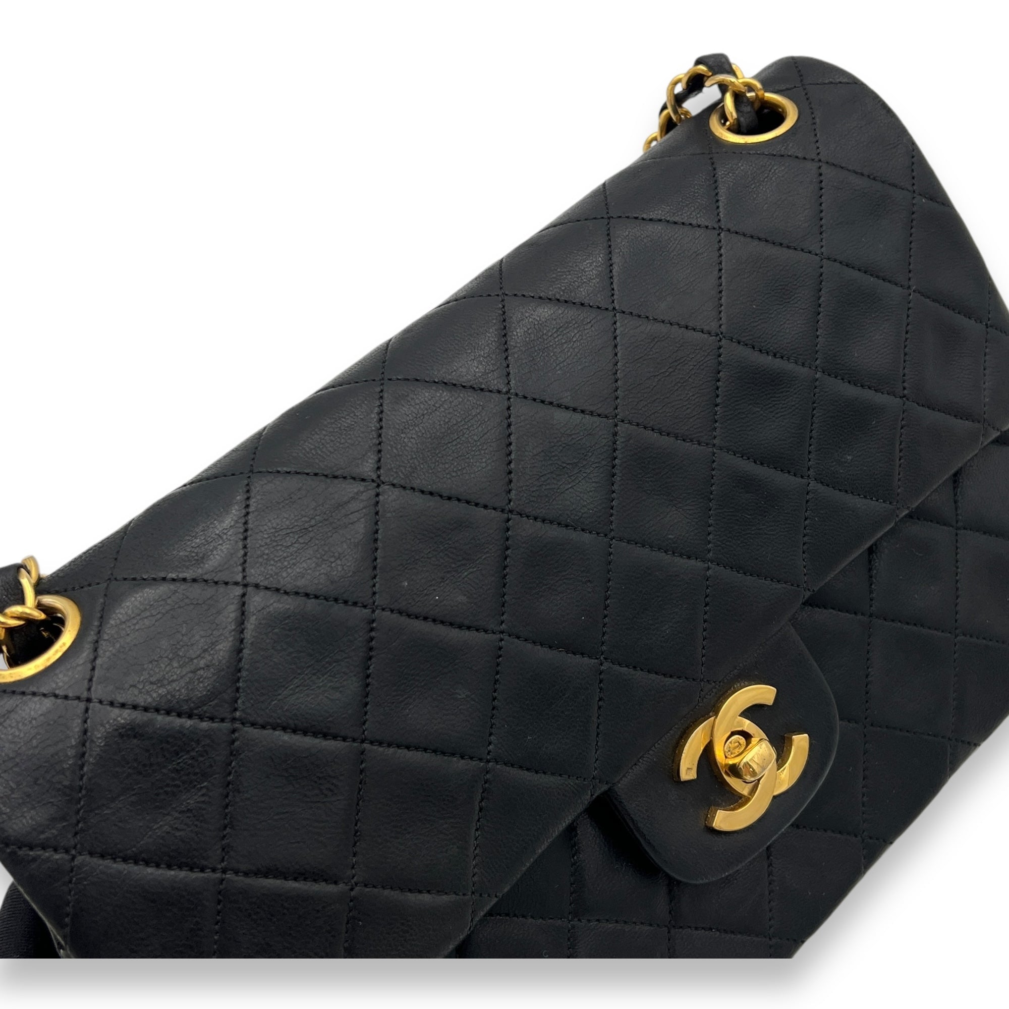 Classic Shoulder Bag Medium Black in Lambskin, Gold hardware - Image 10