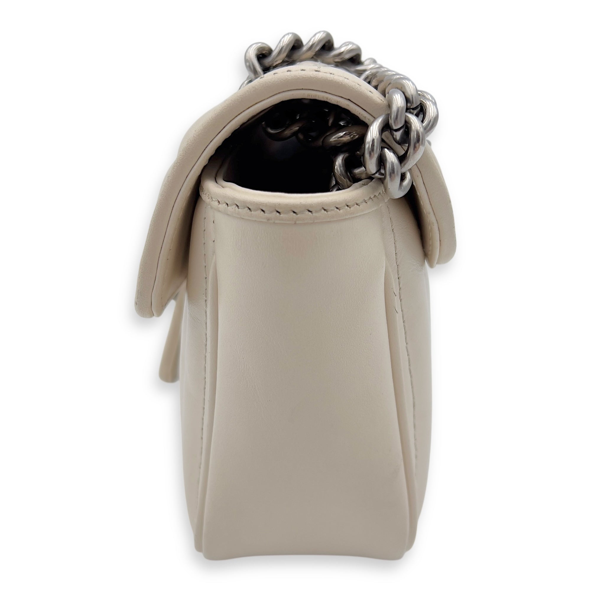 GG Marmont Mini White Shoulder Bag in Calfskin, Silver hardware - Image 5