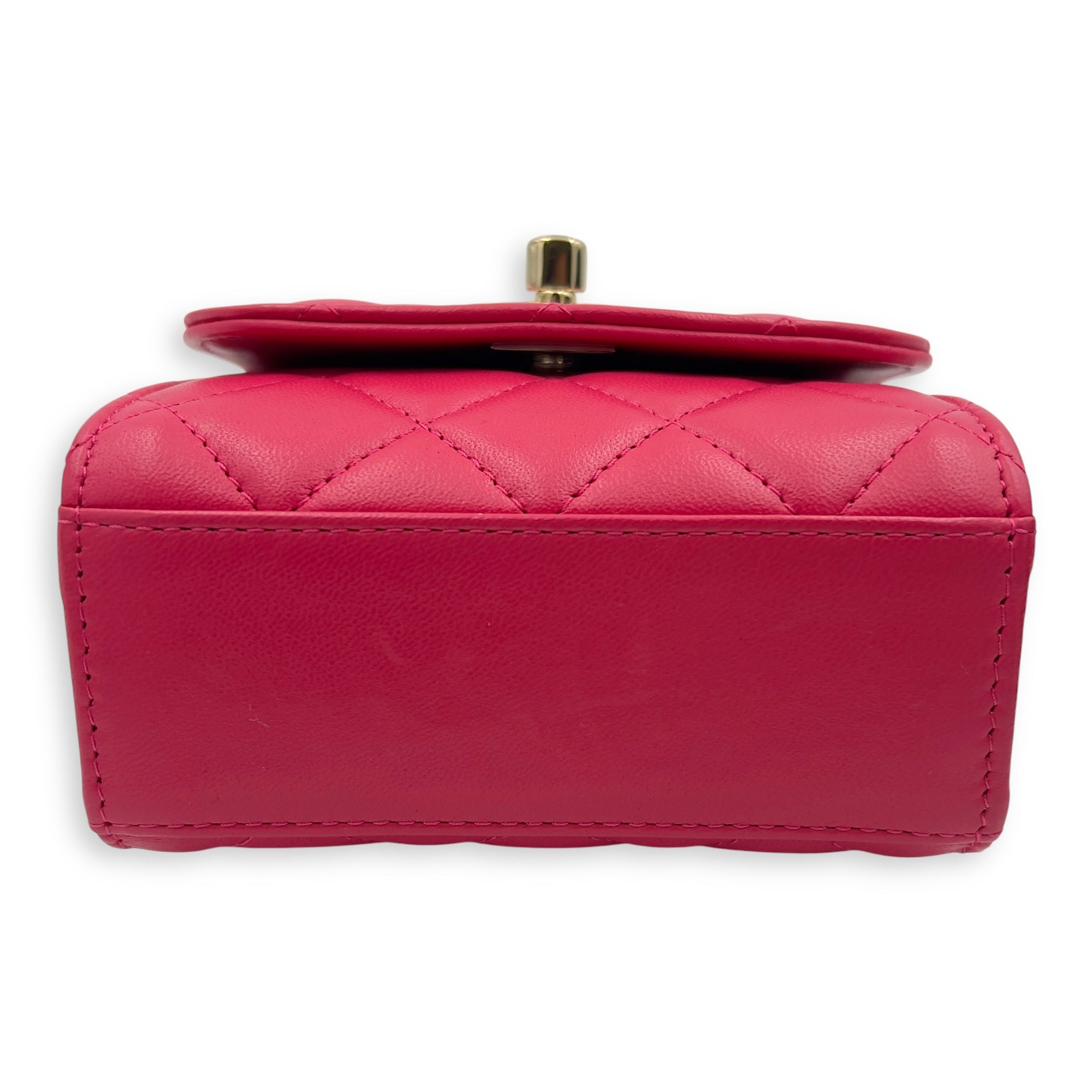 CC trendy Wallet On Chain Pink in Lambskin, Gold hardware - Image 8