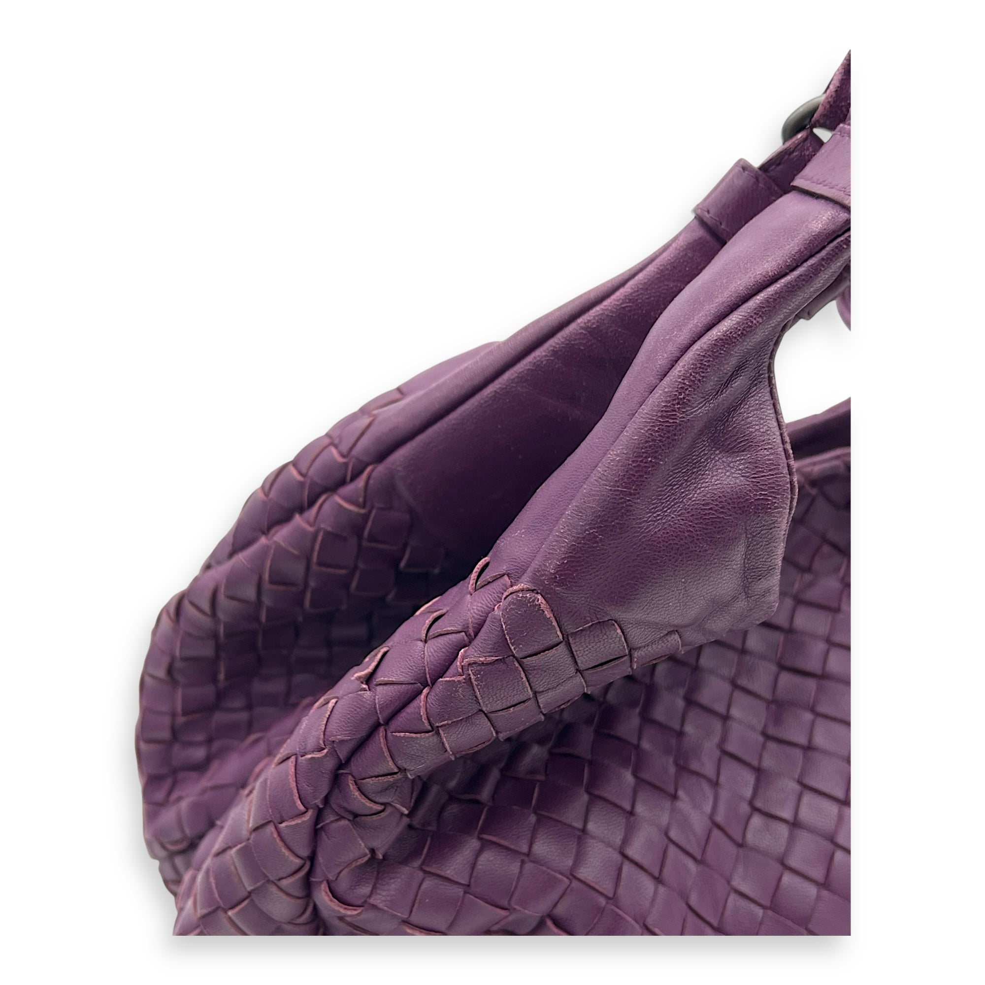 Intrecciato Hobo Purple in Nappa Leather, Gunmetal hardware - Image 7