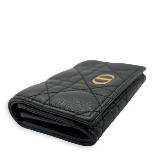 Cannage Card Holder Black in Calfskin, Gold hardware - Image 10