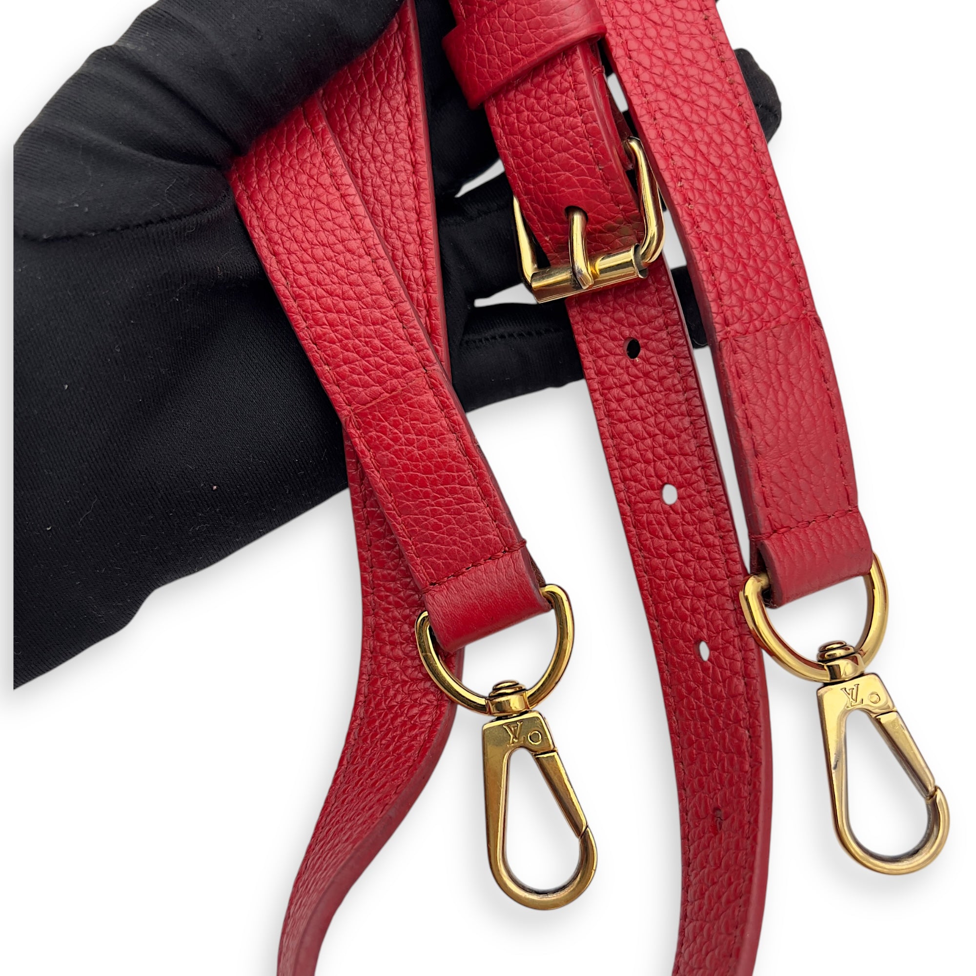 Double V Top Handle Bag Red in Calfskin, Gold hardware - Image 11