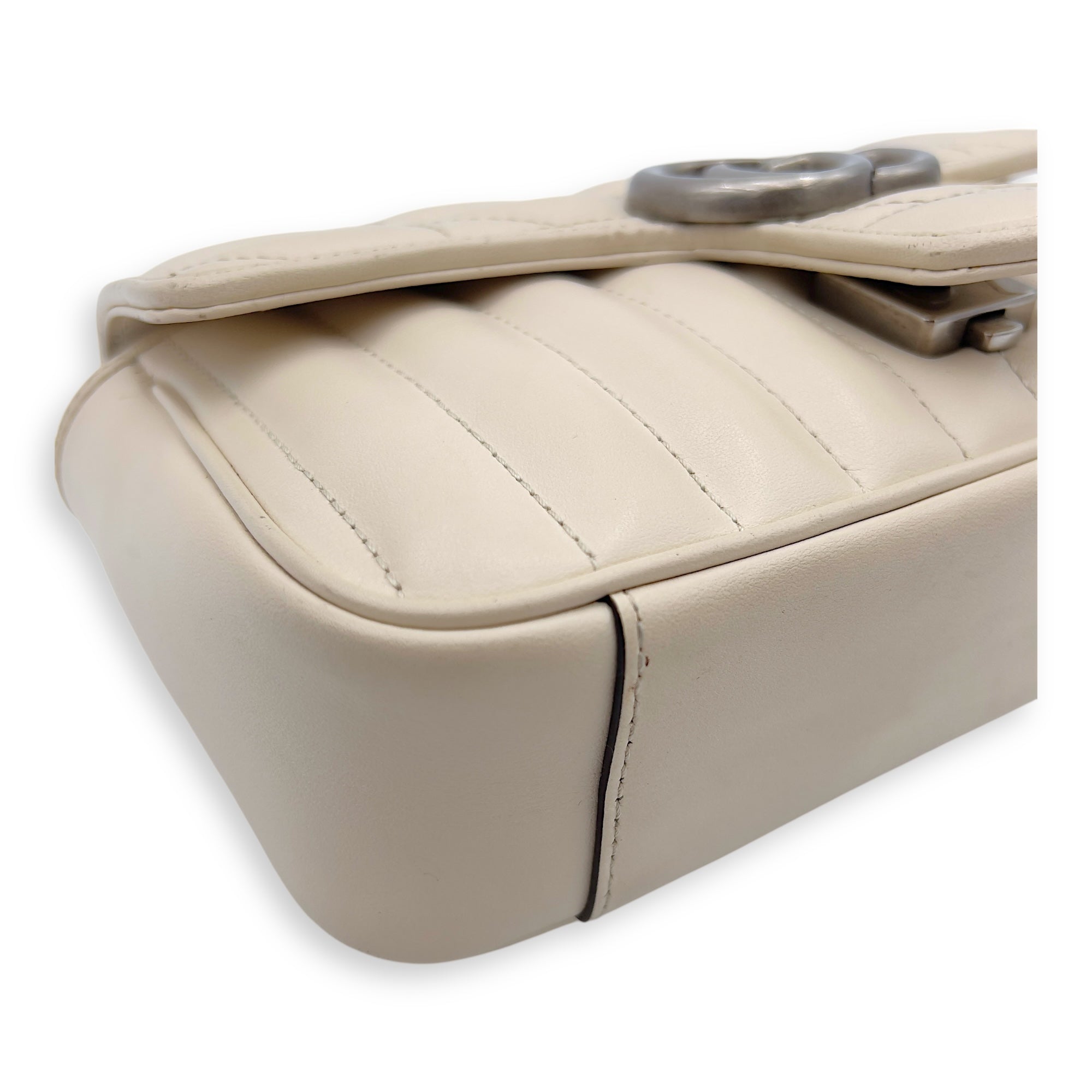GG Marmont Mini White Shoulder Bag in Calfskin, Silver hardware - Image 11