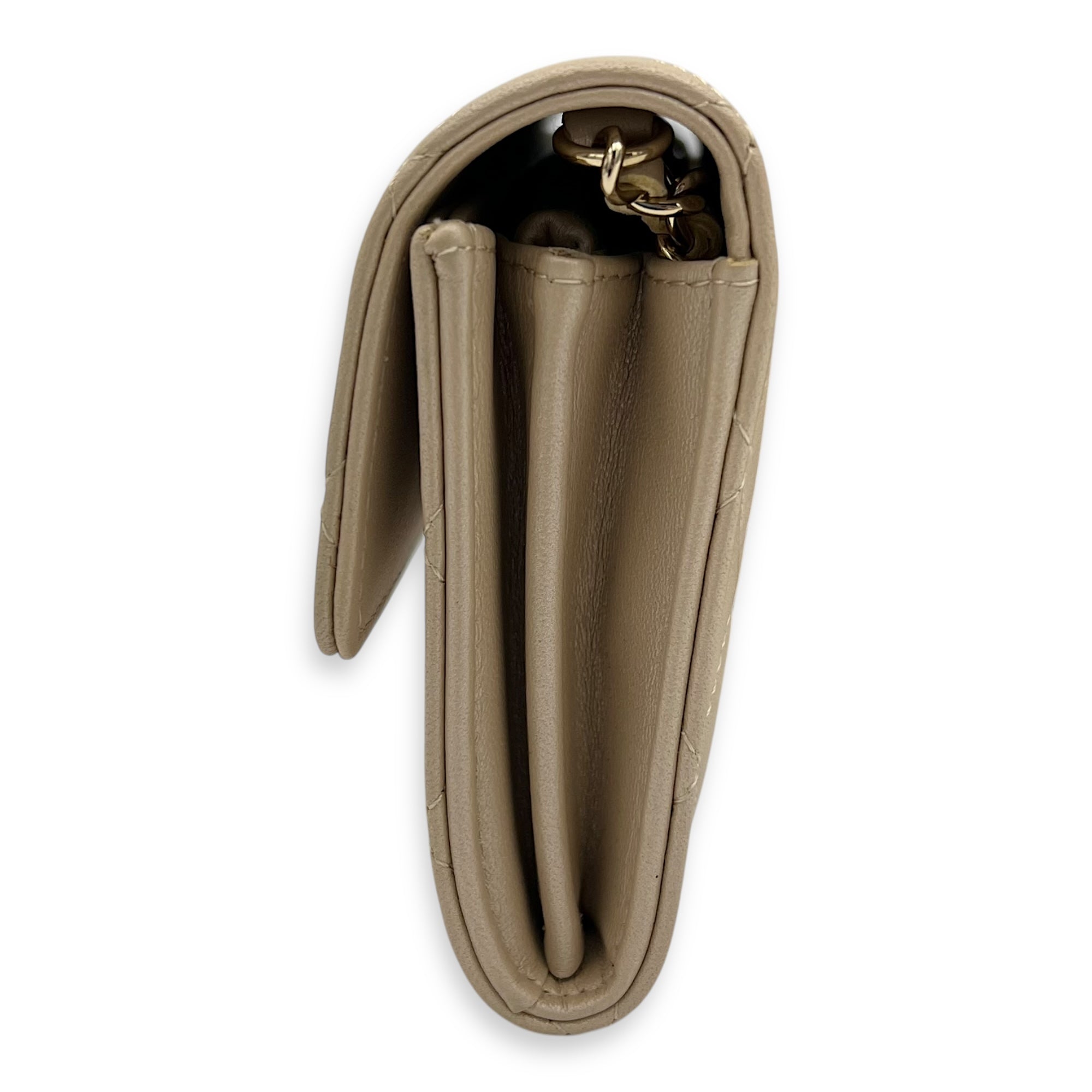 CC Wallet On Chain Beige in Calfskin, Gold hardware - Image 5